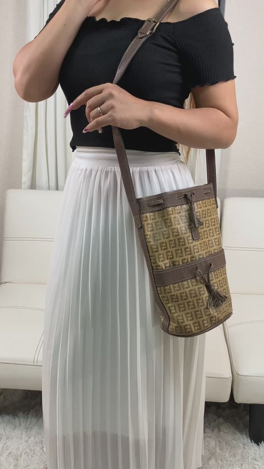 FENDI Zucca PVC Leather Drawstring Bucket Shoulder Bag Vintage Italy