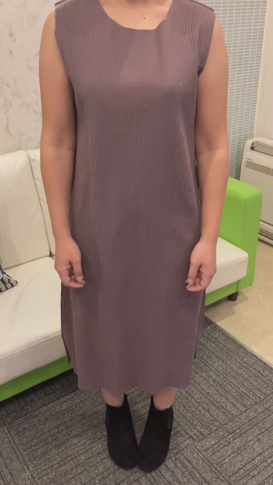 ISSEY MIYAKE me Pleated Sleeveless Dress Made in Japan