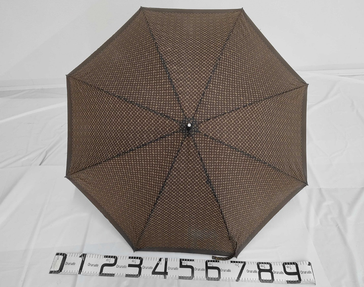 Louis Vuitton Monogram Long Umbrella, Wooden Handle, Made in France, Vintage Umbrella